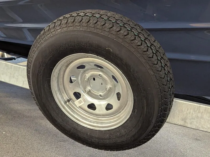 Slide: The Image of Yamaha 222S 2025 - 6