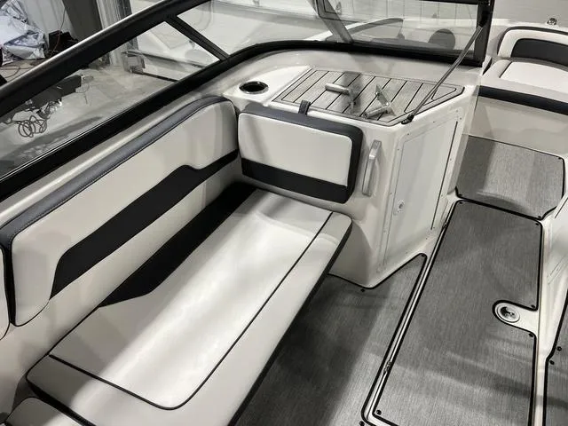 Slide: The Image of Yamaha AR195 2025 - 14