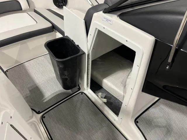 Slide: The Image of Yamaha AR195 2025 - 22