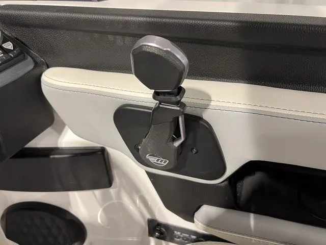 Slide: The Image of Malibu Wakesetter 20 VTX 2025 - 29