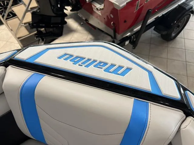 Slide: The Image of Malibu Wakesetter 25 LSV 2025 - 30