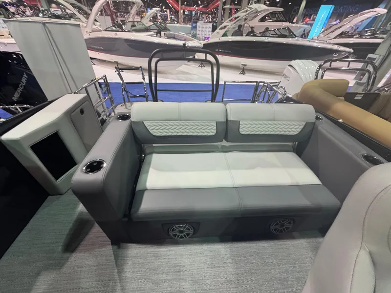 Slide: The Image of Monaco 255 DFL 2025 - 11