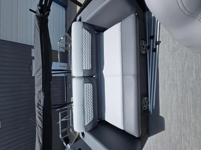 Slide: The Image of Monaco 255 DFL 2025 - 12