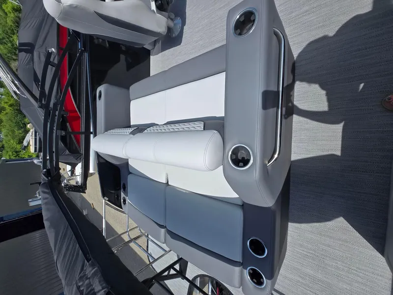 Slide: The Image of Monaco 255 DFL 2025 - 14