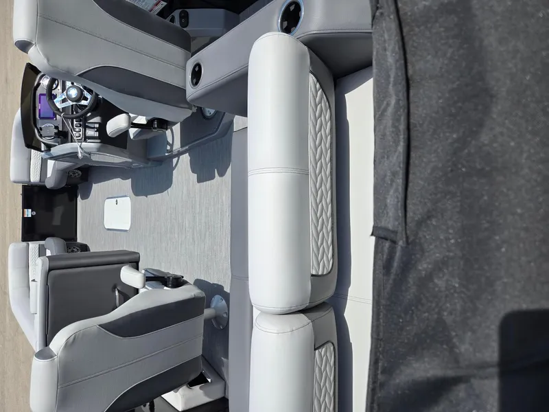 Slide: The Image of Monaco 255 DFL 2025 - 15