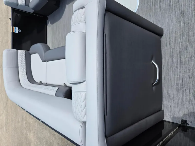 Slide: The Image of Monaco 255 DFL 2025 - 25