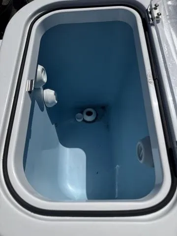 Slide: The Image of Wellcraft 222 Fisherman 2025 - 14