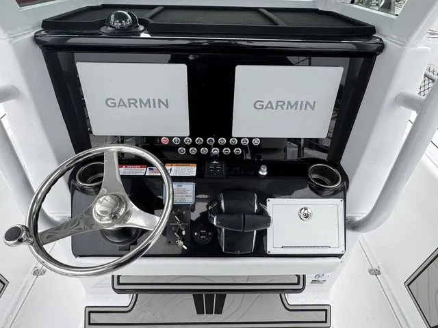 Slide: The Image of Wellcraft 263 Fisherman 2025 - 18