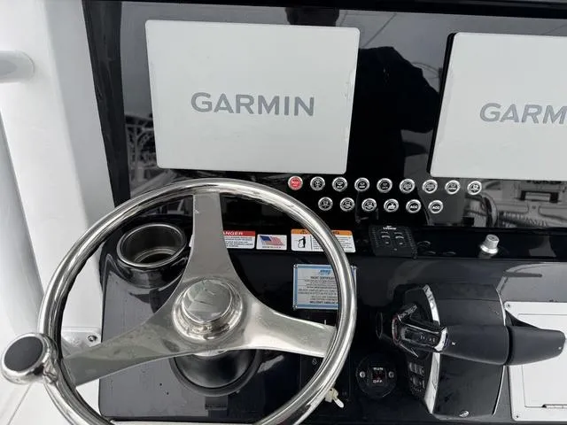 Slide: The Image of Wellcraft 263 Fisherman 2025 - 20