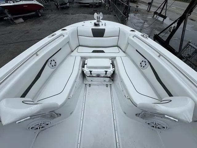 Slide: The Image of Wellcraft 263 Fisherman 2025 - 28