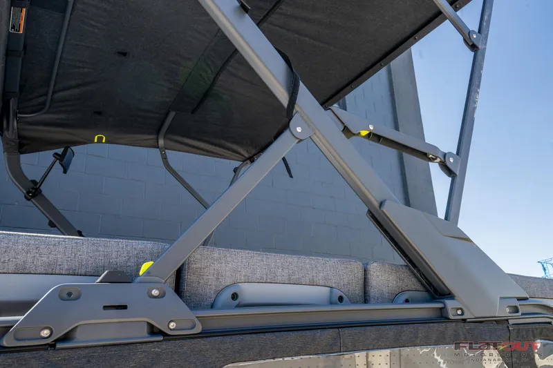 Slide: The Image of 2024 Sea-Doo Switch SPORT 21 230HP canopy mechanism close-up. - 18