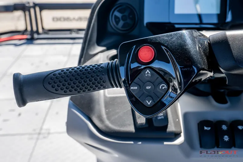 Slide: The Image of Close-up of 2024 Sea-Doo Switch SPORT 21 230HP handlebar controls. - 6