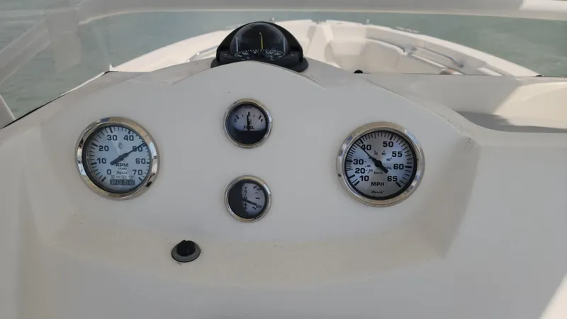 Slide: The Image of Striper 220 Center Console 2014 - 106