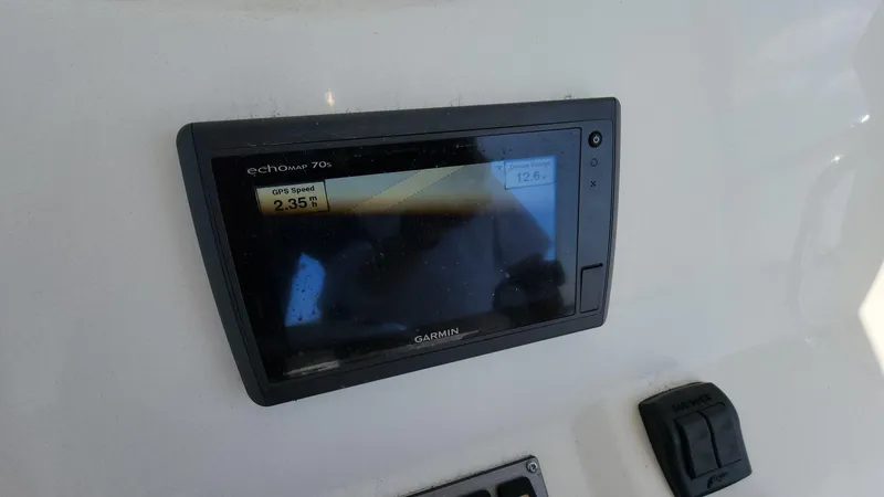Slide: The Image of Striper 220 Center Console 2014 - 130