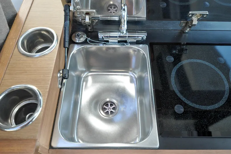 Slide: The Image of 2020 Jeanneau NC 895 - Samaya Lu - 61