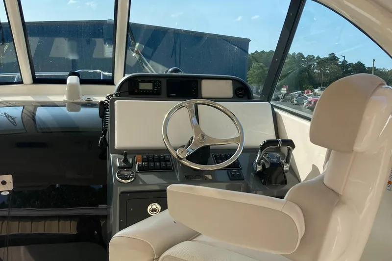 Slide: The Image of helm seat - 15