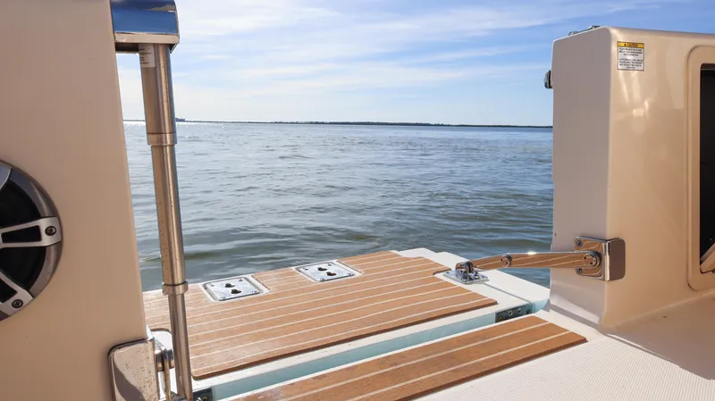 Slide: The Image of Grady-White 281 Coastal Explorer 2023 - 60