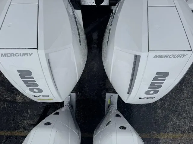 Slide: The Image of Wellcraft 263 Fisherman 2025 - 3