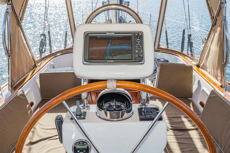 Slide: The Image of Hylas 46 yacht cockpit with navigation equipment, 2012 model, overlooking the sea. - 17