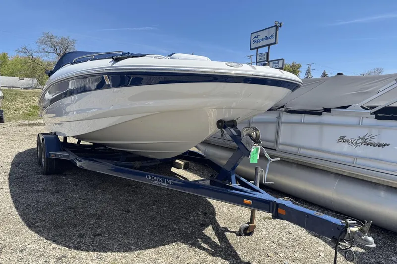 Slide: The Image of Crownline Boats 220 EX 2009 - 2