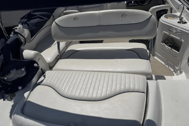 Slide: The Image of Crownline Boats 220 EX 2009 - 25