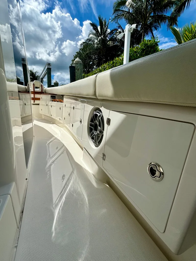 Slide: The Image of 2020 Solace 345 CC boat interior with sleek design and modern features. - 17
