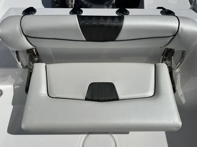 Slide: The Image of Wellcraft 222 Fisherman 2025 - 10