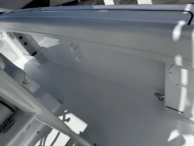 Slide: The Image of Wellcraft 222 Fisherman 2025 - 12