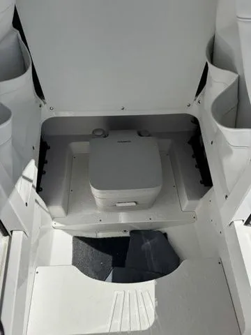 Slide: The Image of Wellcraft 222 Fisherman 2025 - 21