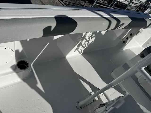 Slide: The Image of Wellcraft 242 Fisherman 2025 - 10