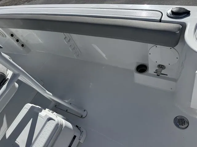 Slide: The Image of Wellcraft 242 Fisherman 2025 - 11