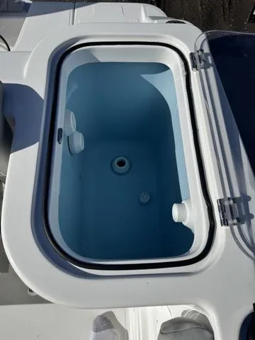 Slide: The Image of Wellcraft 242 Fisherman 2025 - 17