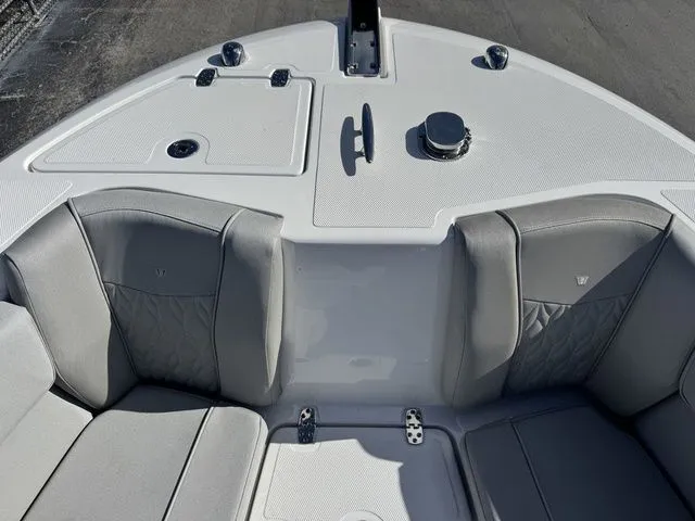 Slide: The Image of Wellcraft 242 Fisherman 2025 - 23