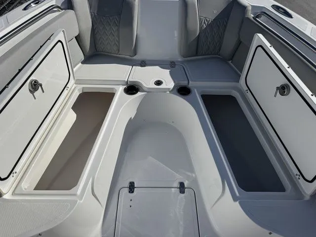 Slide: The Image of Wellcraft 242 Fisherman 2025 - 30