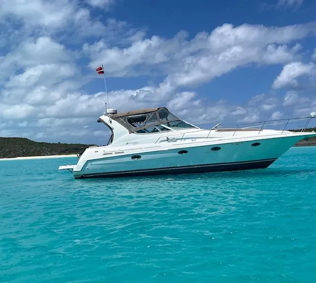 Slide: The Image of Cruisers Yachts 3372 2002 - 0