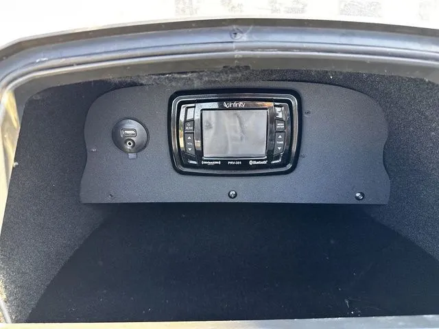 Slide: The Image of Ranger Z521 Comanche 2017 - 31