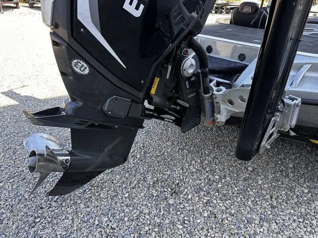 Slide: The Image of Ranger Z521 Comanche 2017 - 7