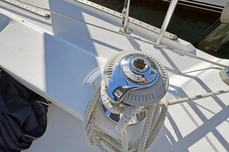 Slide: The Image of Winch on 2000 Catalina 36 MkII sailboat deck with ropes. - 47