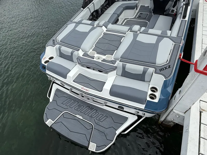 Slide: The Image of Malibu Wakesetter 22 MXZ 2025 - 628
