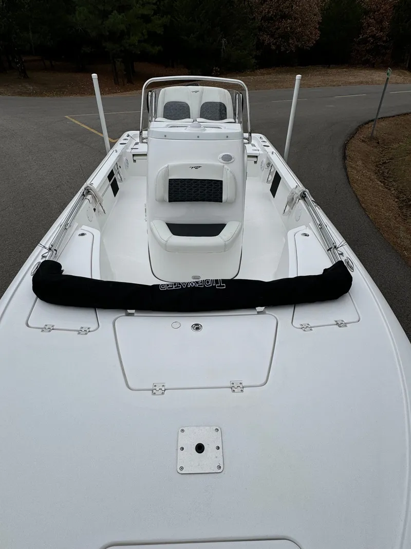 Slide: The Image of Tidewater 2110 Bay Max 2025 - 11