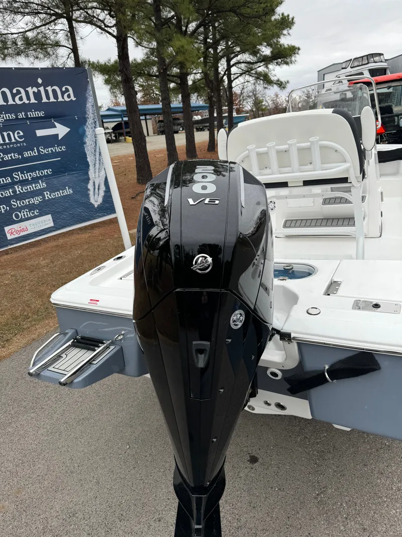 Slide: The Image of Tidewater 2110 Bay Max 2025 - 4