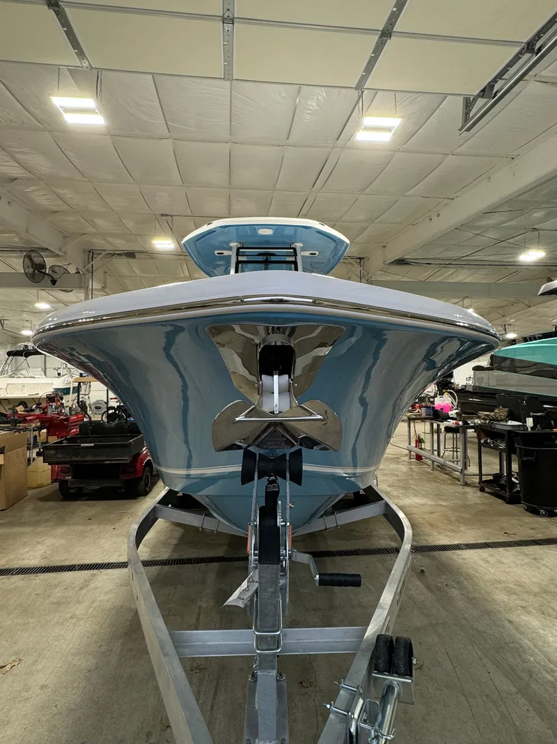 Slide: The Image of Tidewater 232 SS 2025 - 4