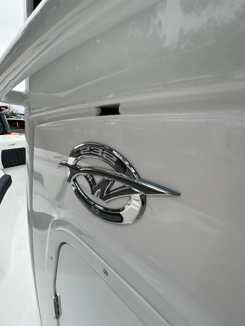 Slide: The Image of Tidewater 232 SS 2025 - 6