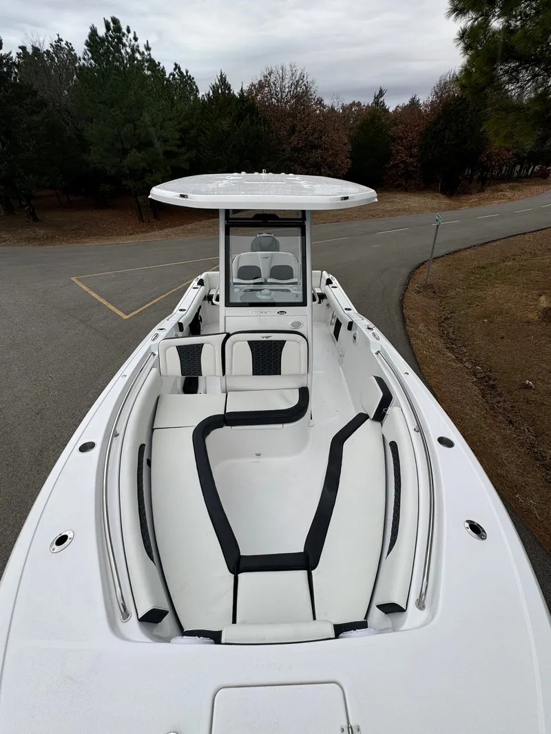 Slide: The Image of Tidewater 232 SS 2025 - 9