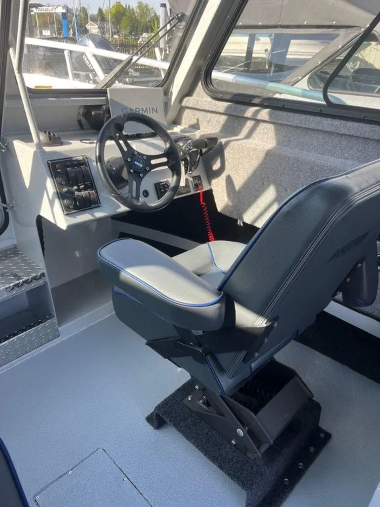 Slide: The Image of Boulton 250 Voyager 2025 - 10