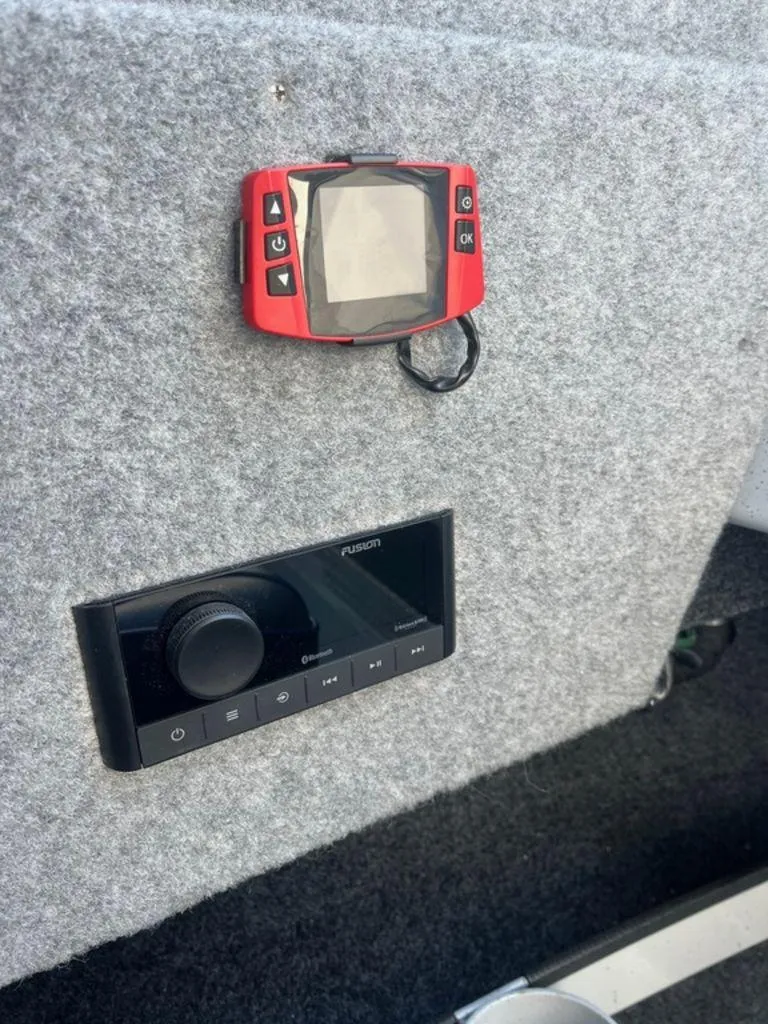 Slide: The Image of Boulton 250 Voyager 2025 - 13