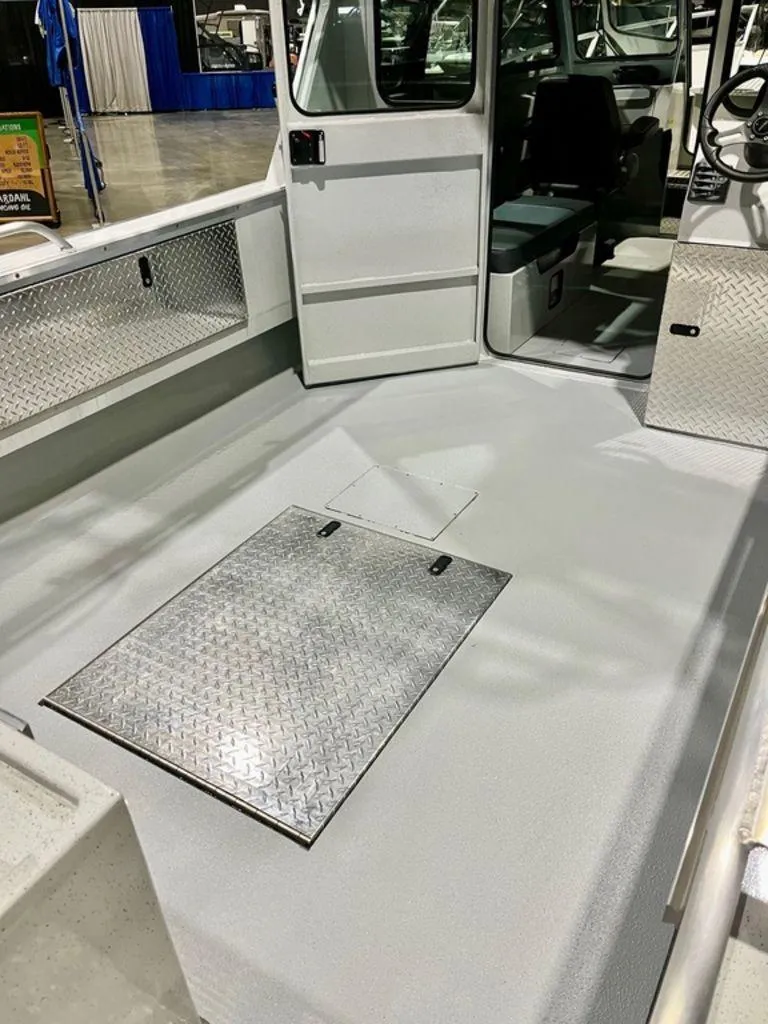 Slide: The Image of Boulton 250 Voyager 2025 - 20