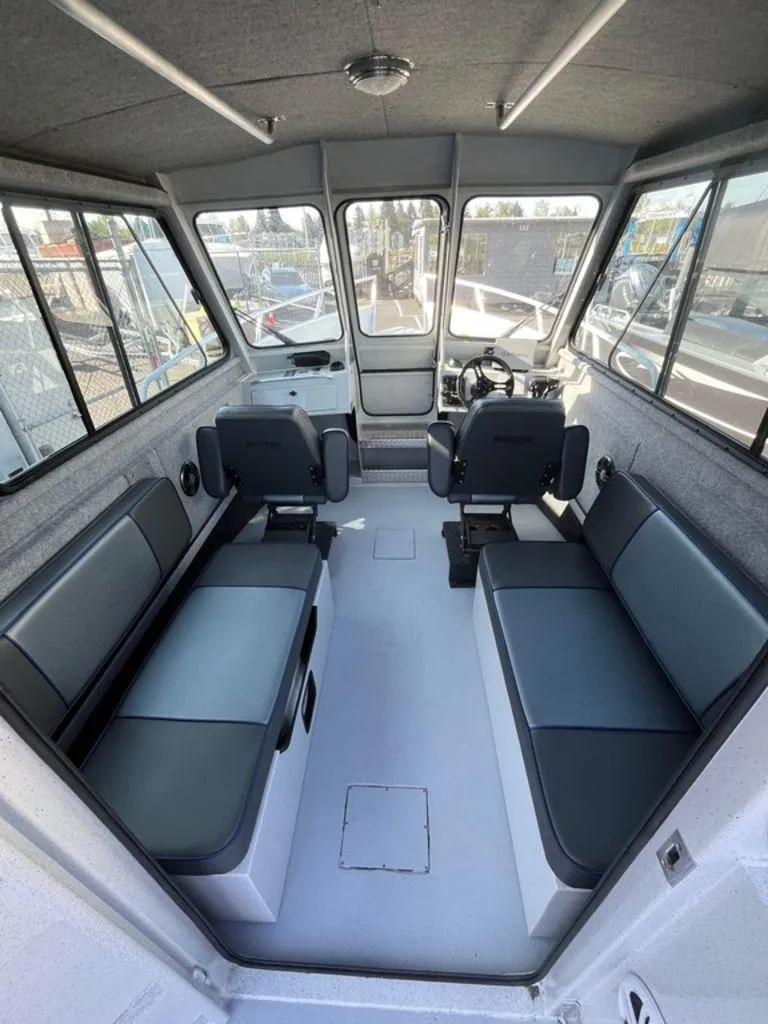 Slide: The Image of Boulton 250 Voyager 2025 - 7