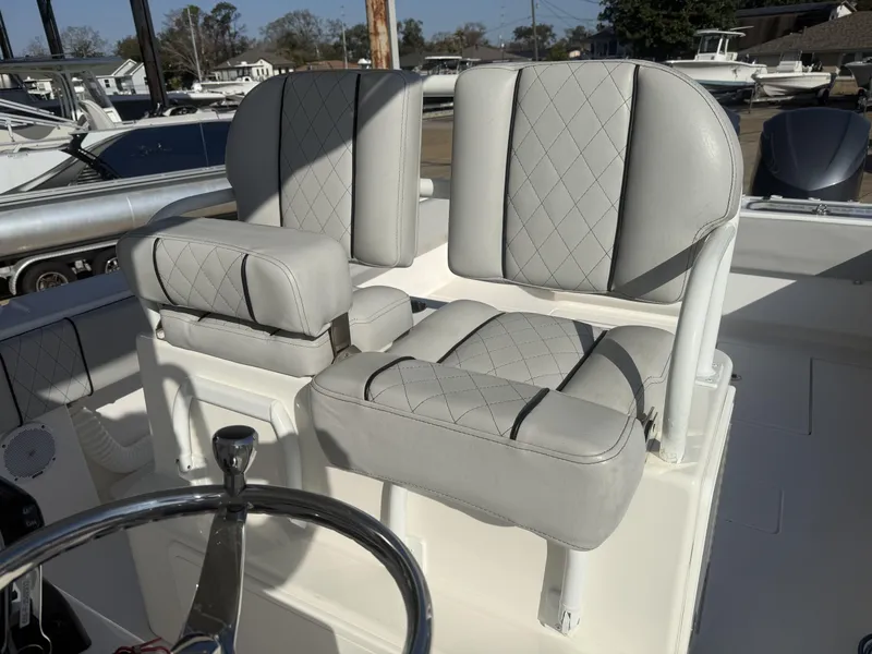 Slide: The Image of Contender 35 ST 2016 - 13