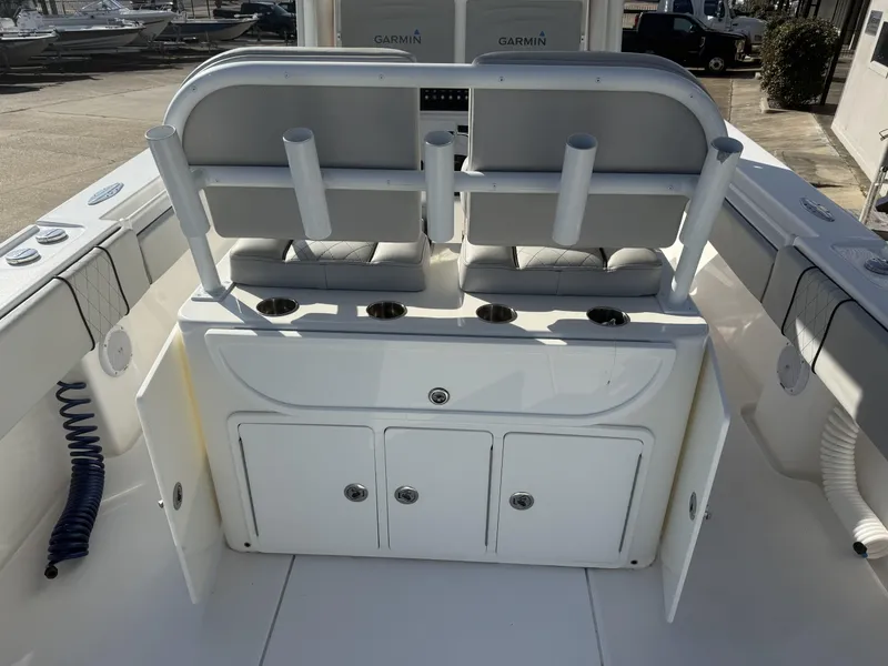 Slide: The Image of Contender 35 ST 2016 - 5